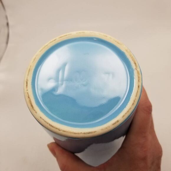 Vintage Hull Pottery Blue Drip Vase, 9" Tall - Picture 5 of 5